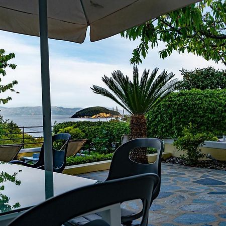 Sea Path Apartment PalaiónTsiflíkion 外观 照片