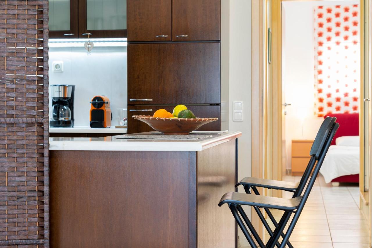 Sea Path Apartment PalaiónTsiflíkion 外观 照片