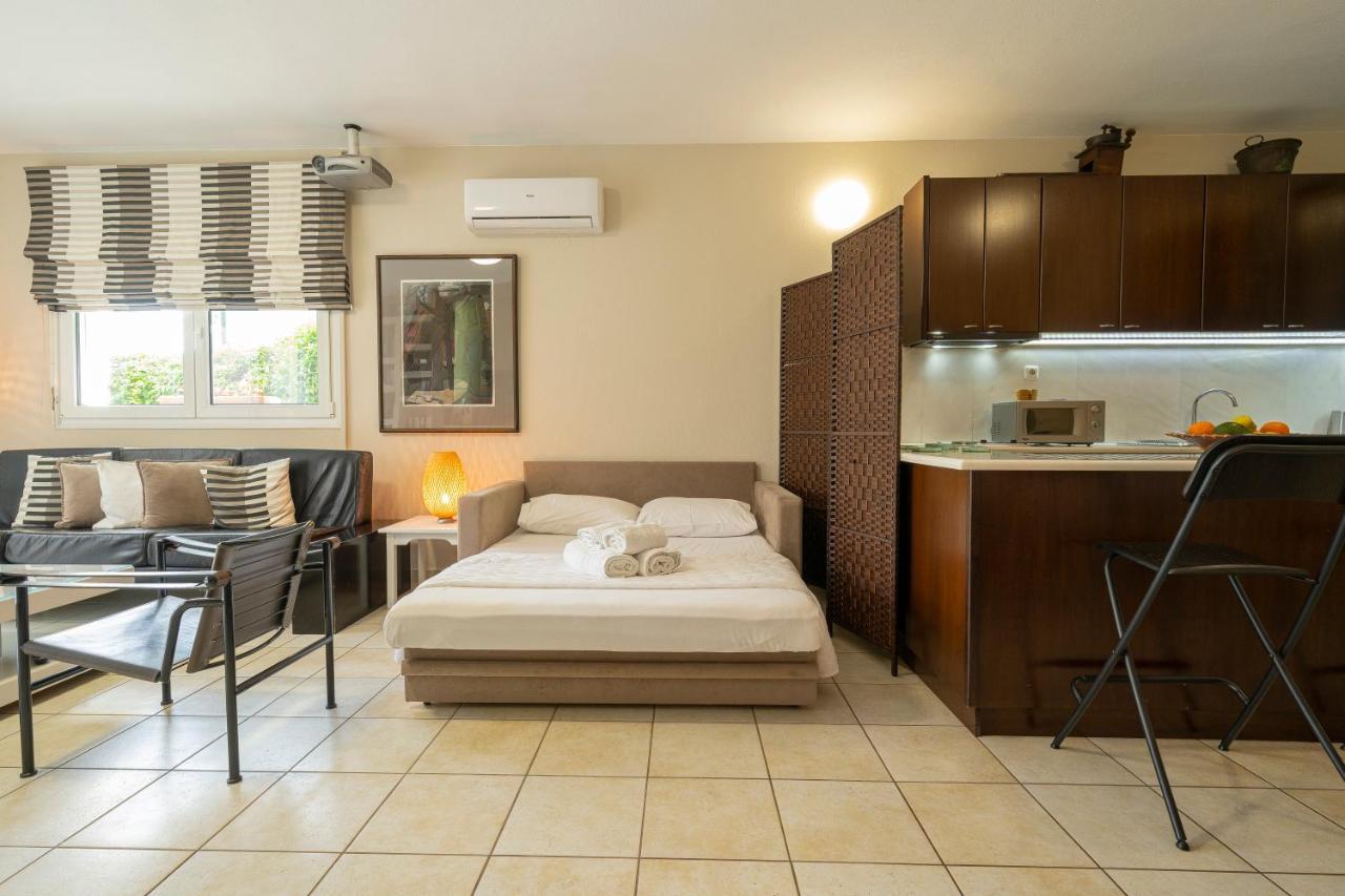 Sea Path Apartment PalaiónTsiflíkion 外观 照片